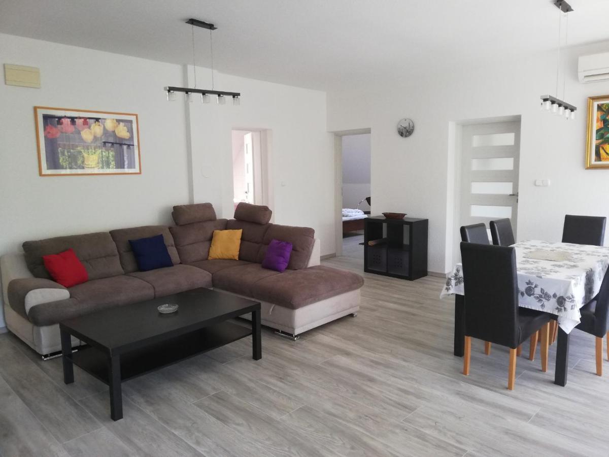Levente Apartman Balatongyörök المظهر الخارجي الصورة